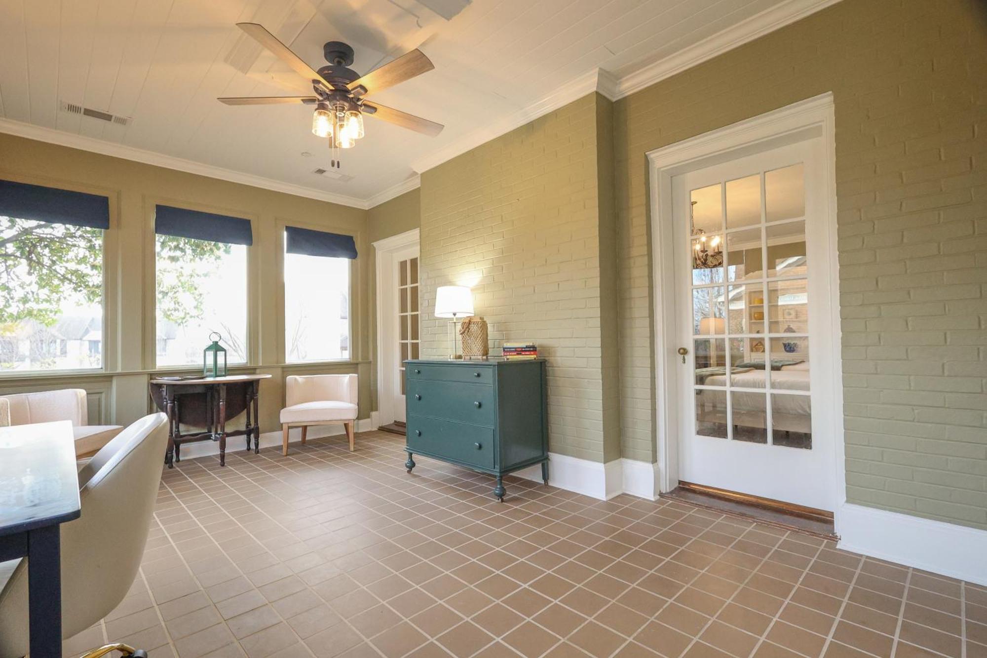 Wood Manor Guest House Tuscaloosa Esterno foto